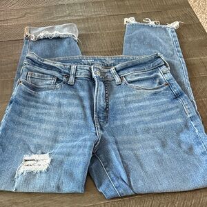 Old Navy Women's Light Blue Distressed Cropped Jeans